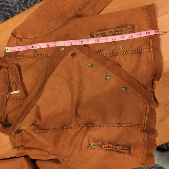 Free People collapsing twill raw edge jacket, size small, rust color - Picture 10 of 11